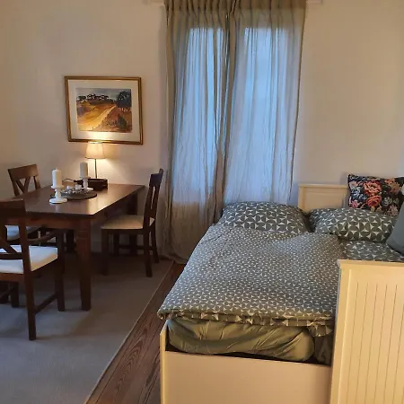 Apartment Wohnen In Der Buergermeistervilla *