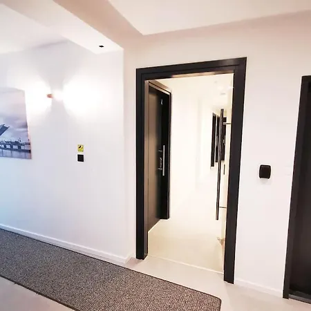 Apartment Hh 04 By Rockchair - Superhost Status - Modernes Mit Sonnigem Balkon & Premium Boxspringbetten In Winterhude - Geheimtipp Hamburg