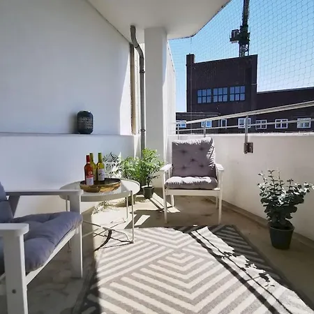 Hh 04 By Rockchair - Superhost Status - Modernes Mit Sonnigem Balkon & Premium Boxspringbetten In Winterhude - Geheimtipp