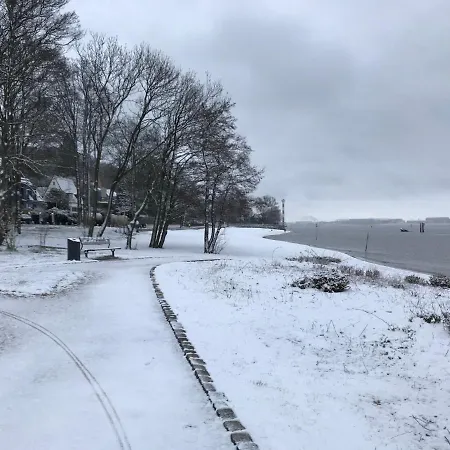 Apartment Urlaub Am Elbstrand - In Blankenese Mit Naturblick