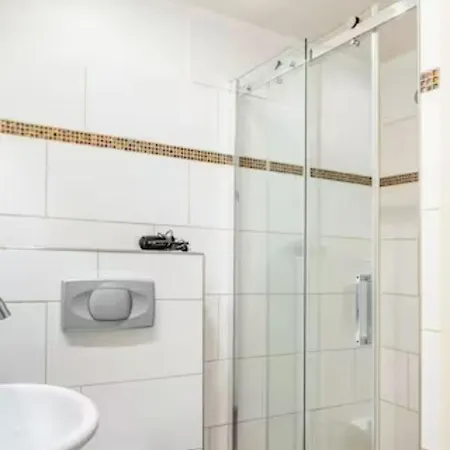 Appartement Gemuetliche 3-zkb Wc Souterrainwohnung In Bestlage Hambourg