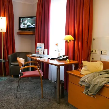 Am Elbufer Hotel