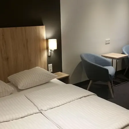 Egon Hotel