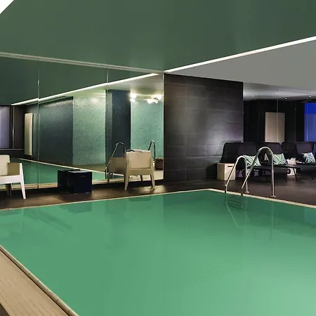 汉堡米歇尔阿迪娜公寓式酒店 4*