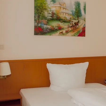 Lumen Am Hauptbahnhof Hotel