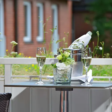 Western Premier Alsterkrug Hotel 4*
