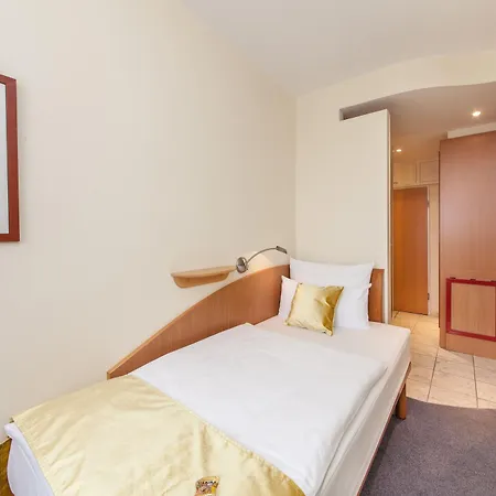 Novum Ambassador 3*
