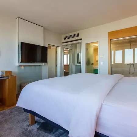 Radisson Blu Hotel, 4* Hamburg
