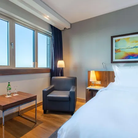 Radisson Blu Hotel, Otel