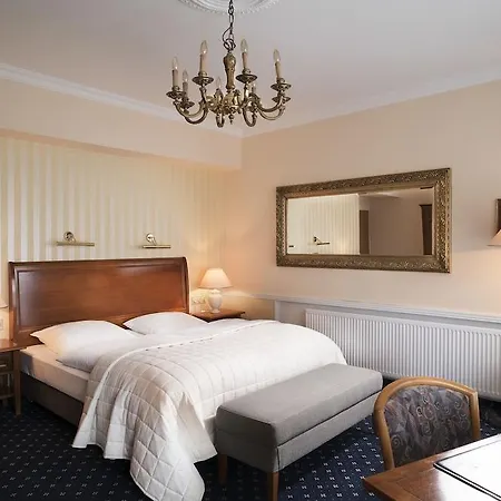 Kleinhuis Hotel Mellingburger Schleuse 4*