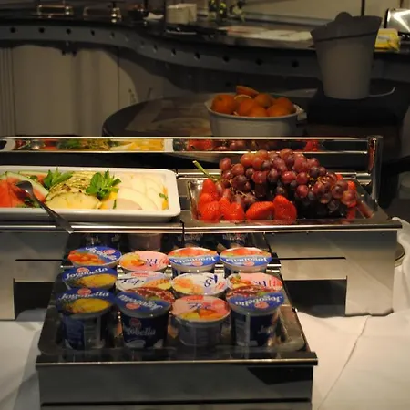 Daily Fresh Und Konferenzcenter 2*