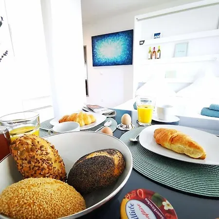 Apartment Hh 03 By Rockchair - Superhost Status - Modernes Mit Sonnigem Balkon & Premium Boxspringbetten In Winterhude - Geheimtipp