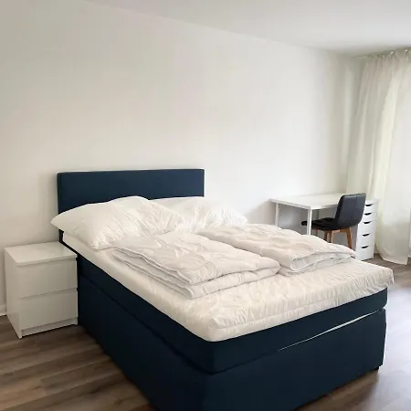Zentrale Mit 3 Schlafzimmer Fuer Bis Zu 9 Personen Appartement Hamburg-Harburg