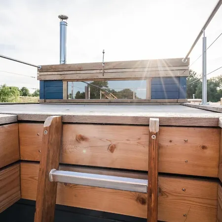 Tolles Tiny-hausboot Guenter Mit Dachterrasse * Hamburg