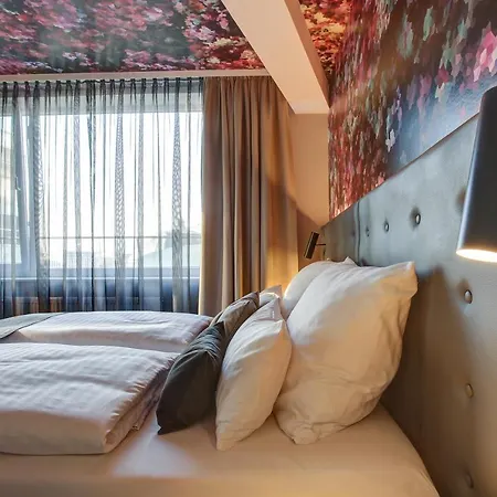 Vienna House Easy By Wyndham 3* Hamburg