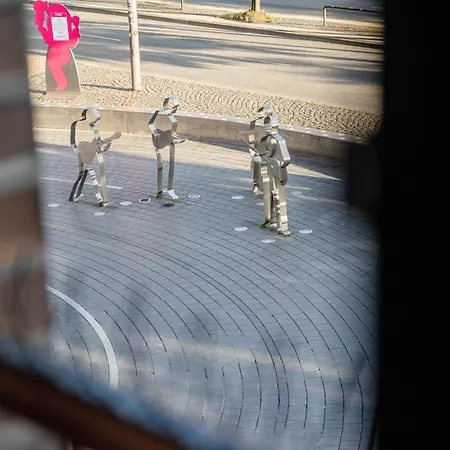 Am Beatles-platz