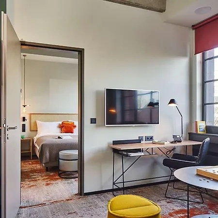Hotel Hood House 3*