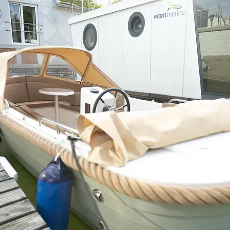 Botel 80qm Privates Hausboot In Hamburg-mitte *