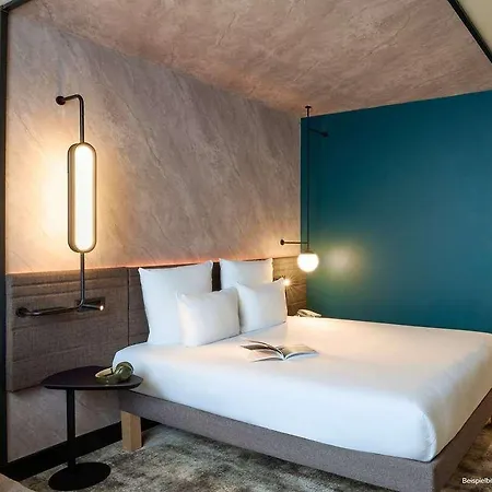 Hotel Novotel Station *