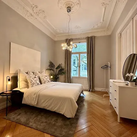 Homestay In Luxurious *