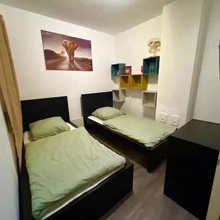 Schoenes Hinterhaus Naehe Badesee Apartment Hamburg