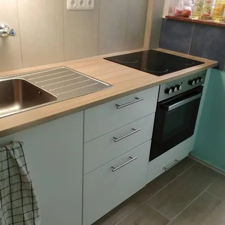 Apartment Volksdorf 2 Zimmer, 3 Betten, Souterrain
