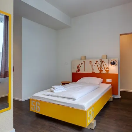 Meininger Center Otel