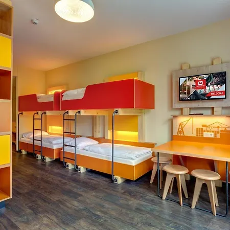Meininger Center Otel 3*
