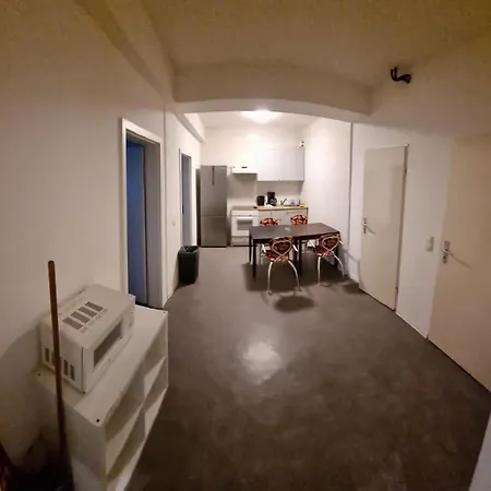 Paulibude Hostel *