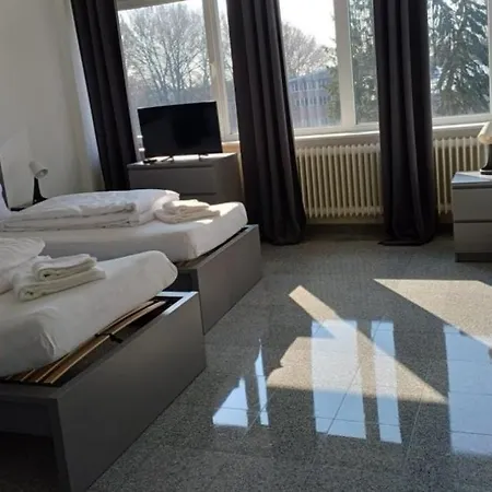 Mehrbett-apartment 5 Citynah, Einfache Ausstattung