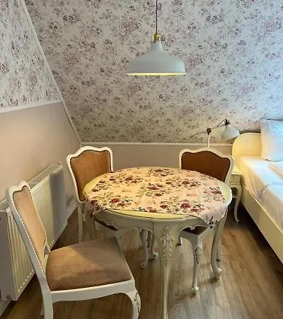 Apartment Studio-apartment 29 Beim Saseler Markt Frisch Renoviert *