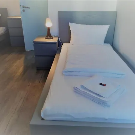 Mehrbett-apartment 1 Citynah, Einfache Ausstattung Apartment *