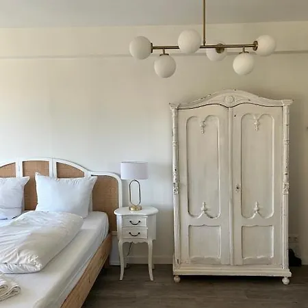 Studio-apartment Shabby 47 Citynah, Retro & Modern Apartment