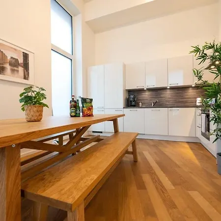Apartment Grosszuegige In Der Naehe Vom Quartierpark Hamburg