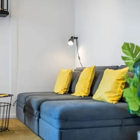 1 Schulterblatt-apartments For 6 * Hamburg