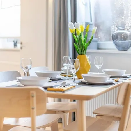 1 Schulterblatt-apartments For 6 *