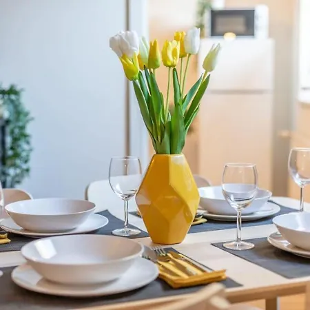 1 Schulterblatt-apartments For 6 Apartment Hamburg