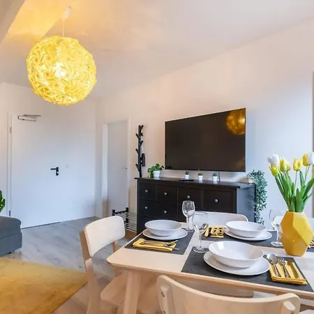 1 Schulterblatt-apartments For 6 Apartment *