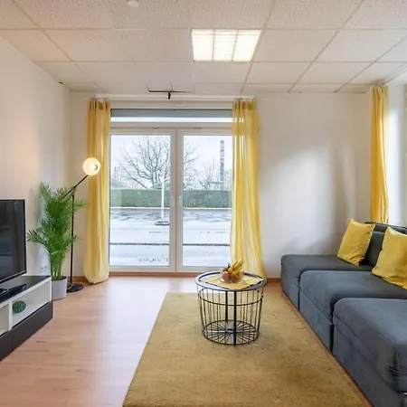 Beautiful 2 Bedroom Incl Parking Apartament *