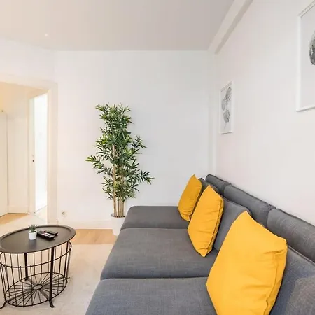 Apartment Schickes Zwei Kostenl Parkm Auf Der Strasse Hamburg
