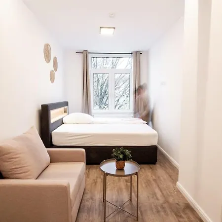 Gem For 12 Apartment Hamburg