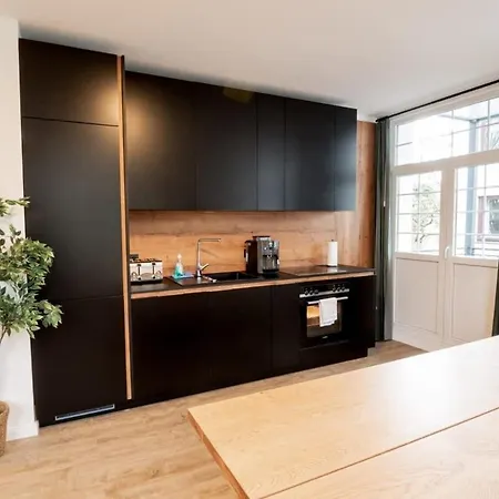 Gem For 12 Apartment *