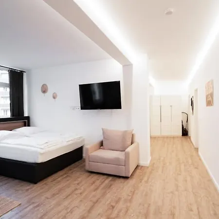 Gem For 12 Apartment *