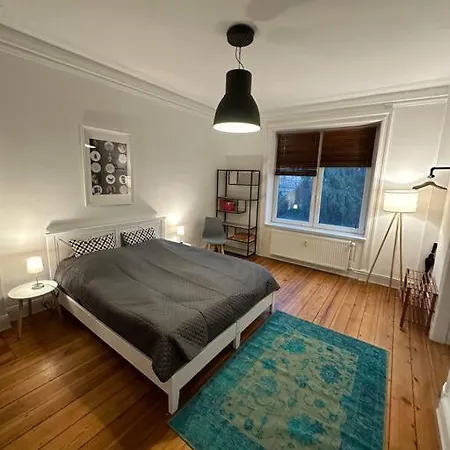 Sehr Zentral / Hell / Altbau Apartment *