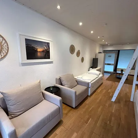 Beautiful In Urban Location Apartment *