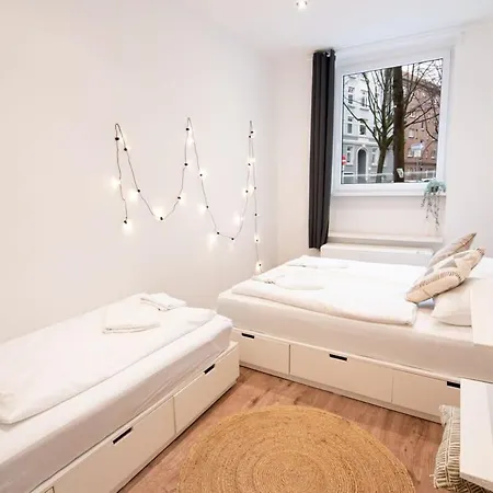 Apartment Great Three Bedroom
