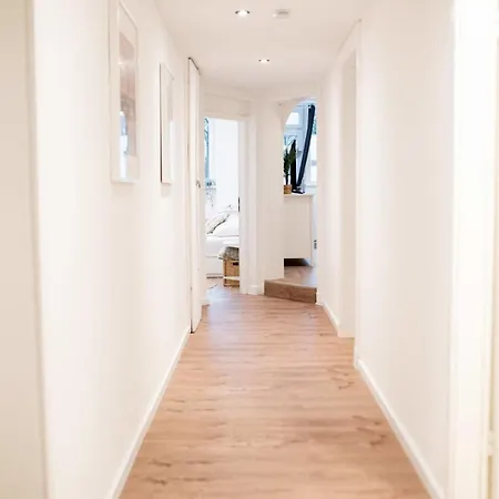 Great Three Bedroom Apartment *