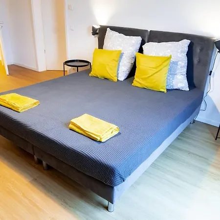 Four Bedroom In Urban Location