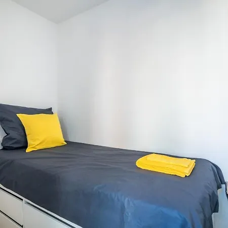 1 Schulterblatt-apartments For 6 *
