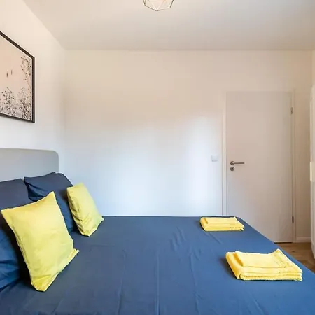 Apartment 1 Schulterblatt-apartments For 6 Hamburg